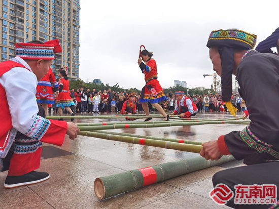 德化：“賞年畫 過大年”民俗文化添年味