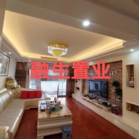 寶龍花園  128㎡ ，南北通透，好樓層，售148萬元