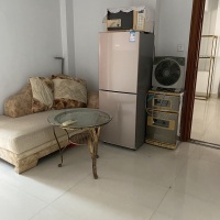 南后街  70㎡ 800元/月