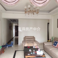 嘉盛花苑  110㎡  精裝修三單元135萬元
