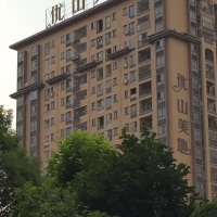 优山美地  100㎡ 107万元