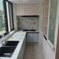 金龍中心城  106㎡ 2800元/月