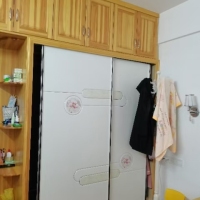 鵬祥花園，中裝修 ，三房兩廳可直接入住 ，僅售七十多萬， 首付十幾萬 ，