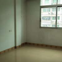 潯北路.潯中小學(xué)旁邊  120㎡ 100萬元.二實(shí)小 五中=學(xué)區(qū)房