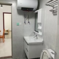 金龍中心城  100㎡ 2700元/月