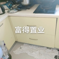 坪鋪 130㎡ 精裝修三房 全明通透戶型 97萬(wàn) 首付10幾萬(wàn) 過(guò)戶一萬(wàn)多