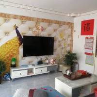 荣昌小区边套，有电梯‘108平方，精装修，70几万，三面采光，好楼层，可拎包入住，