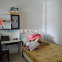 龍東小區(qū)  86㎡ 精裝修三房?jī)H售 68萬(wàn)