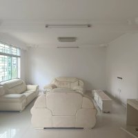 詩(shī)墩（139路口）三房?jī)蓮d一衛(wèi)  1200元/月