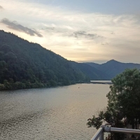 美倫山景疊苑  115㎡ 精裝修四房 好樓層 180萬