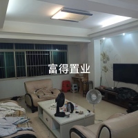 坪鋪小區(qū)  120㎡   好樓層    3房2廳   證全     90幾萬元