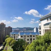百德畔山1号  115㎡ 148万元，首付35万，黄金楼层