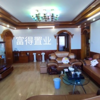 園丁新村  3房2廳有個(gè)摩托車(chē)庫(kù)144.23㎡ 105萬(wàn)元，南北通透，證件齊全