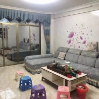 魁榜安置小區(qū)  108㎡ 79萬(wàn)元
