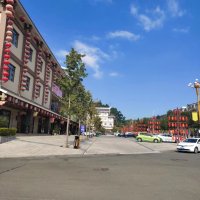 茶具城帶租出售，店面170幾平方3層92平方4層83平方，總353平方，租金4000多，可以馬上過(guò)戶