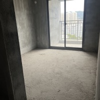 鳳凰花苑  114㎡ 毛坯125萬(wàn)元