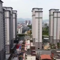 寶泰花苑  109㎡ 毛坯好樓層82萬元