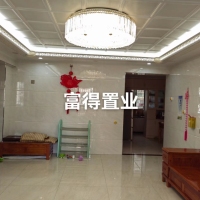 鵬翔花園  109㎡精裝修三房 好樓層 僅售 85萬 首付10萬