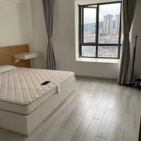 影城華園  108㎡ 中裝 140萬(wàn)元
