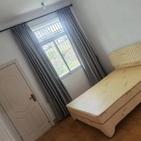 宝美街  128㎡ 1500元/月