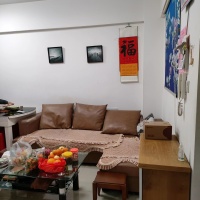 学区房，尚思小学，初中五中，2室1厅1卫1阳，56.0平，69.8万，中楼层，，精装，性价比高，