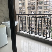 百德小區(qū) 單身公寓 家電齊全 拎包入住