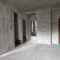 金交頤園，116平方，3房2廳，全新毛坯房，可以馬上過戶，還有一個(gè)大露臺(tái)