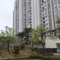 鳳凰花苑  114.88㎡ 毛坯三房 好樓層 證全 僅售143萬
