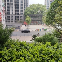 文亭小區(qū)，4房2房，南北通透，144平方，一平方8000多