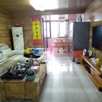 國際公館復(fù)式樓 50平 使用面積100平 另配一小車位 精裝修三房80萬 ?