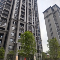 寶泰花苑  123㎡ 毛坯三房 好位置 每平米9000多