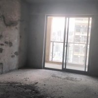 金龍中心城  139㎡ 235萬(wàn)元，證全，即可過戶