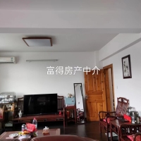 城東新區(qū)  110㎡精裝修三房 好樓層可直接過(guò)戶 82萬(wàn)