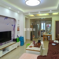 美倫山景疊苑  100㎡ 3房2廳，精裝，證全  105萬元 首付20萬，