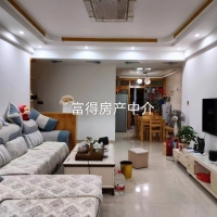 城東職工公寓  117㎡ 精裝修三房 好樓層 僅售40幾萬