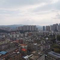 瓷城大廈  121㎡ 125萬(wàn)元 簡(jiǎn)裝出租