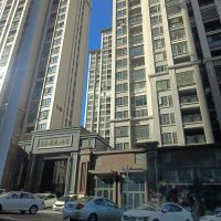 寶泰花苑  77.75㎡ 毛坯二房 好樓層每平米8000元