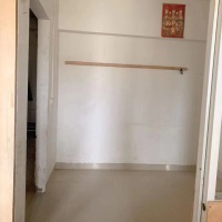 坪鋪小區(qū)  50㎡ 500元/月