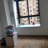 百德，2房出租精裝修，拎包入住，一個月2000