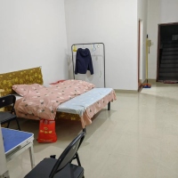 宝美街单身公寓  35㎡ 700元/月