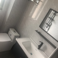 鳳池花苑  75㎡ 2300元/月