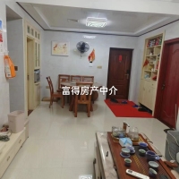 嘉德新苑  95㎡ 另配一小車位 僅售3房 好樓層 僅售65萬(wàn)