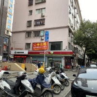 時(shí)尚華庭 南后街二樓出租（適合辦公培訓(xùn)）