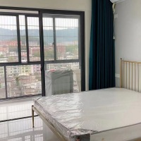金龍中心城  80㎡ 2100元/月