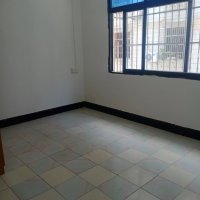 宝美街  130㎡三房两厅一卫一阳台无家具