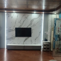 三角街建設(shè)銀行大2房2廳  拎包入住 1700元/月