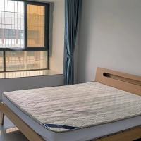 城東新區(qū)2房 拎包 停車方便 1300元/月