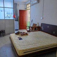 宝美街泉山酒店后单身公寓出租  35㎡ 700元/月