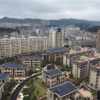 美伦山景叠苑  132㎡ 128万元