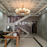 百德畔山疊墅  194㎡使用面積300平 另配兩位小車位 精裝修四房 268萬